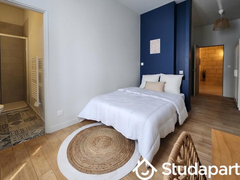 Chambre - 10 m² - 1 pièce