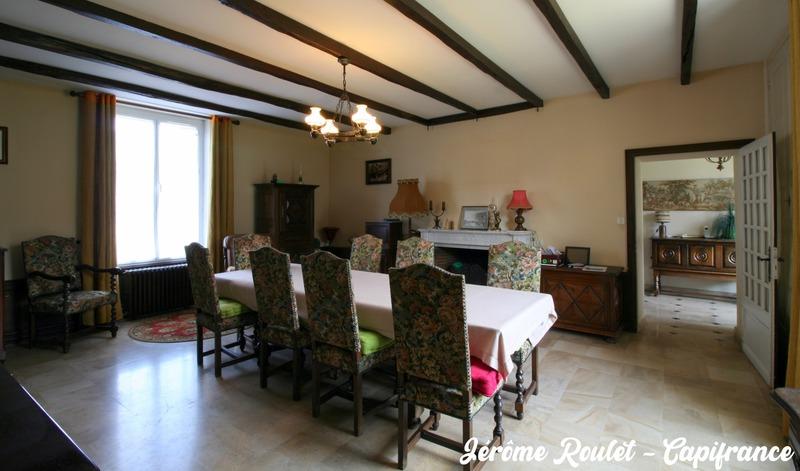 Maison en pierre - 221 m² - 8 pièces