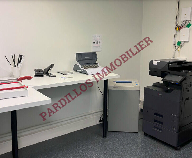 Bureau - 139 m² - 5 pièces