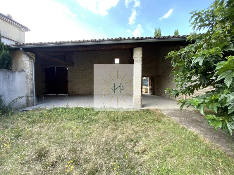 Maison - 300 m² - 9 pièces