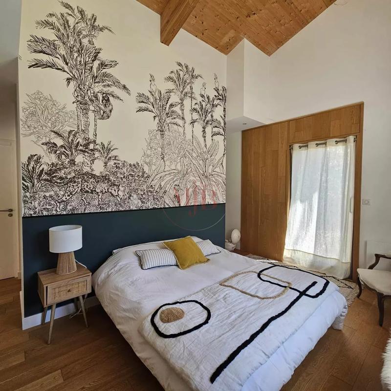 Villa - 160 m² - 7 pièces