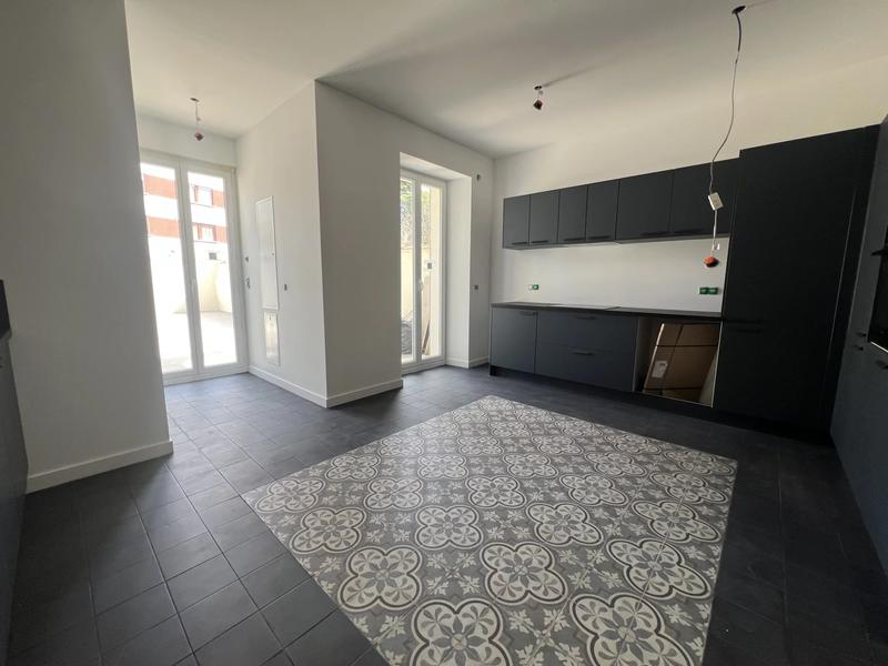 Appartement - 168 m² - 5 pièces