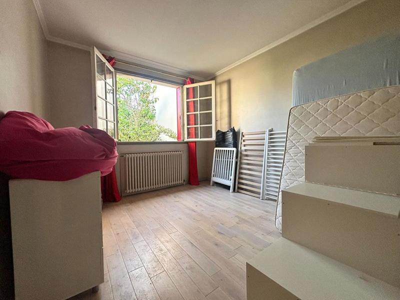 Maison - 141 m² - 8 pièces