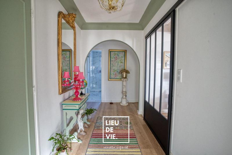 Maison ancienne - 181 m² - 8 pièces