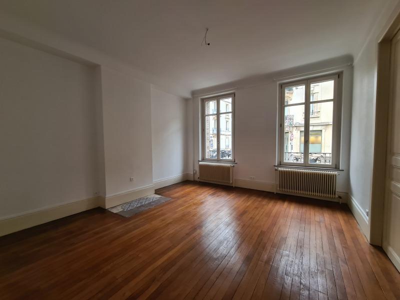 Appartement - 100 m² - 4 pièces