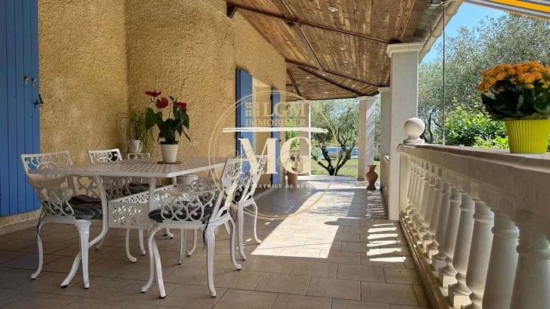 Maison - 219 m² - 4 pièces