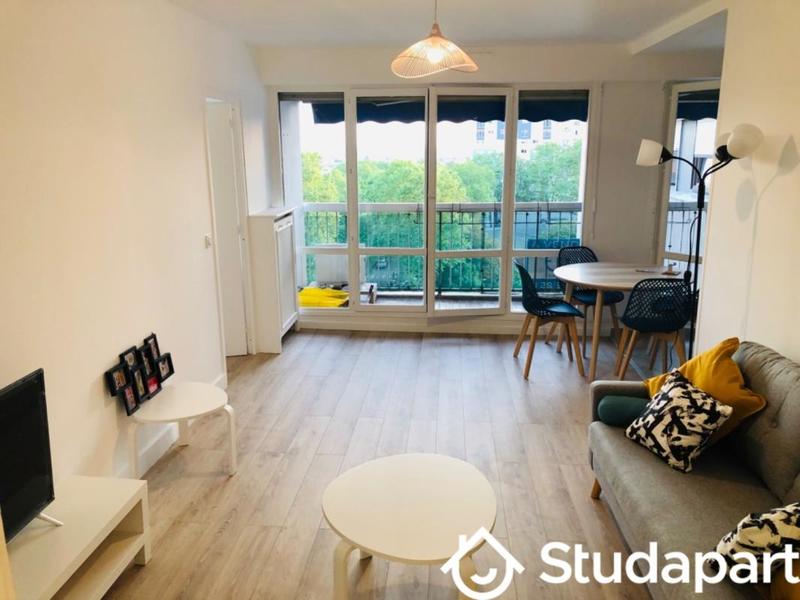 Chambre - 12 m² - 1 pièce