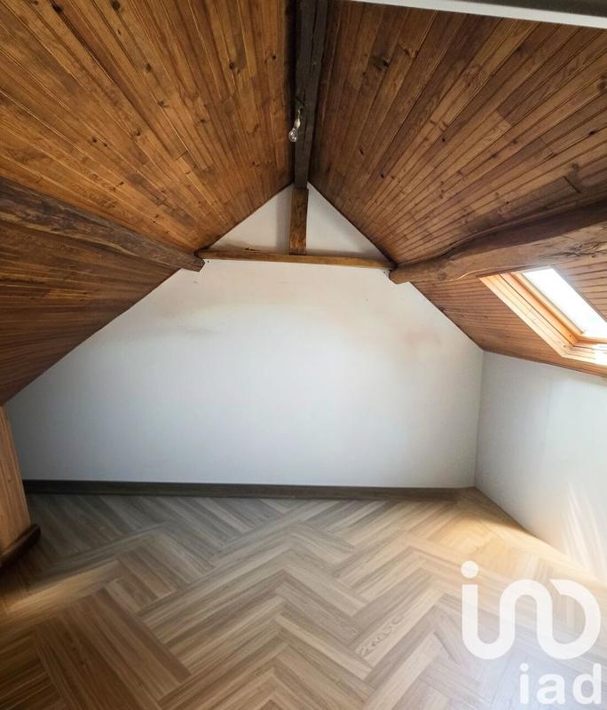 Maison - 160 m² - 9 pièces