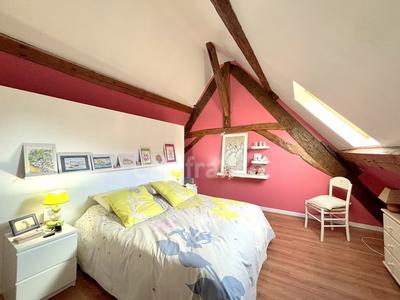 Maison - 218 m² - 5 pièces