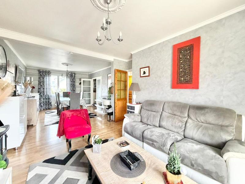 Maison - 108 m² - 5 pièces