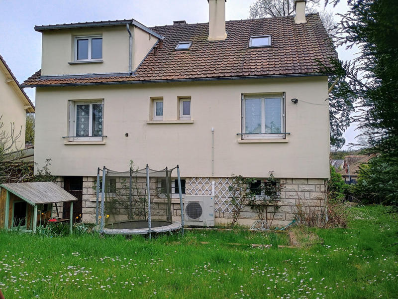 Maison - 158 m² - 8 pièces