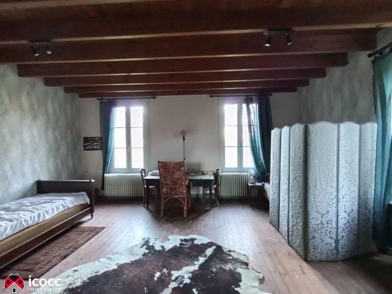 Demeure - 185 m² - 6 pièces