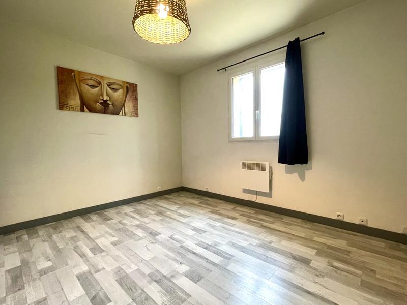 Maison traditionnelle - 165 m² - 8 pièces