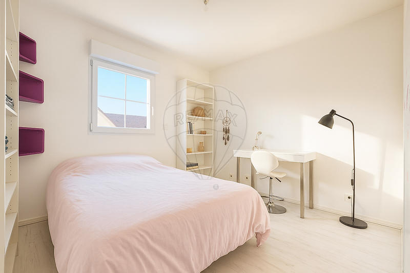 Appartement - 93 m² - 5 pièces