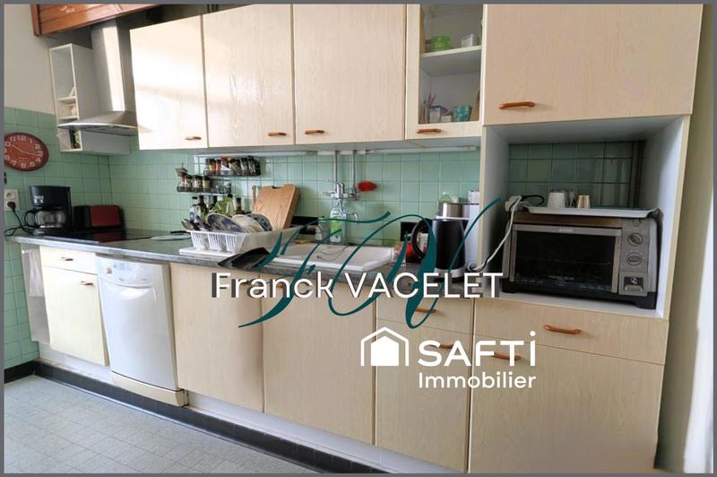 Maison - 310 m² - 5 pièces