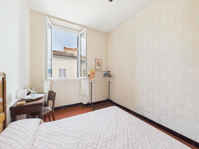 Appartement - 90 m² - 5 pièces