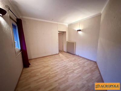 Maison - 60 m² - 4 pièces