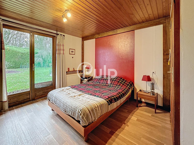 Maison - 248 m² - 13 pièces