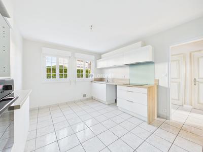 Maison - 86 m² - 4 pièces