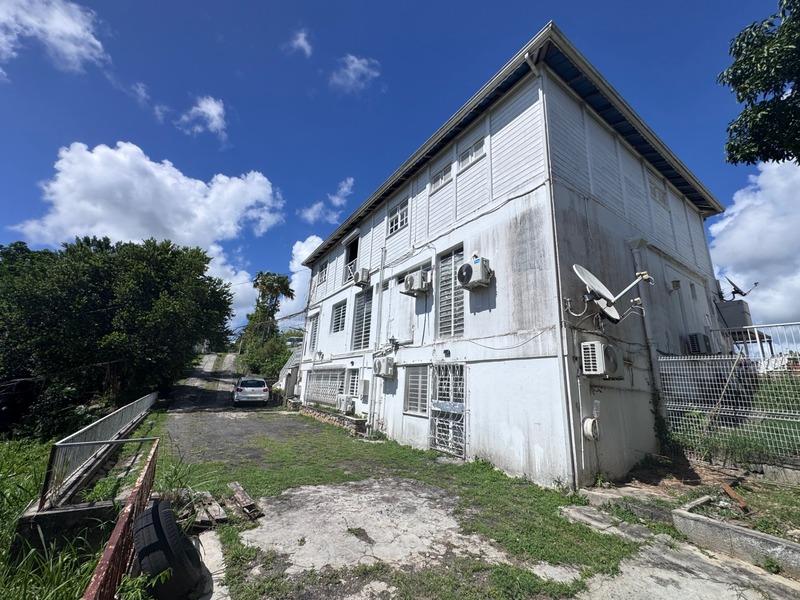 Maison - 380 m² - 11 pièces