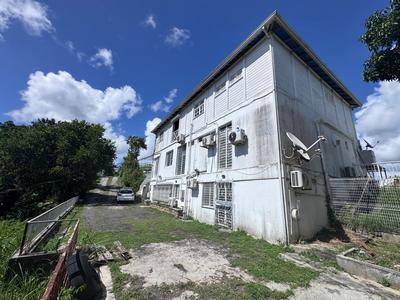 Maison - 380 m² - 11 pièces