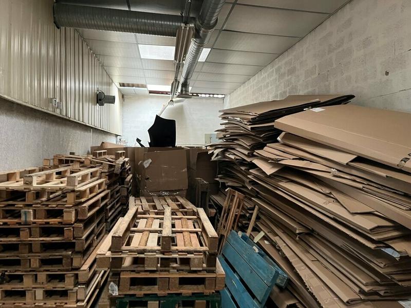 Local d'activité / Entrepôt - 450 m²