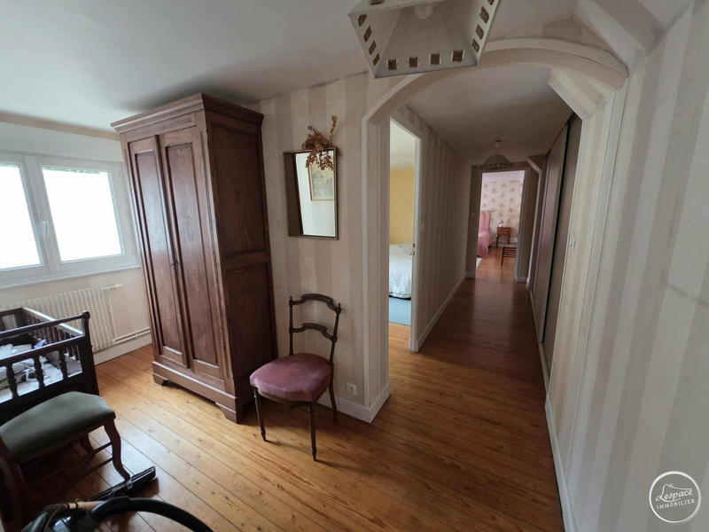 Maison - 186 m² - 5 pièces