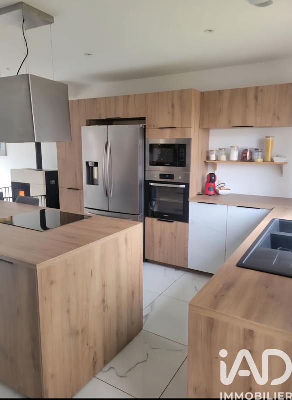 Maison - 105 m² - 5 pièces