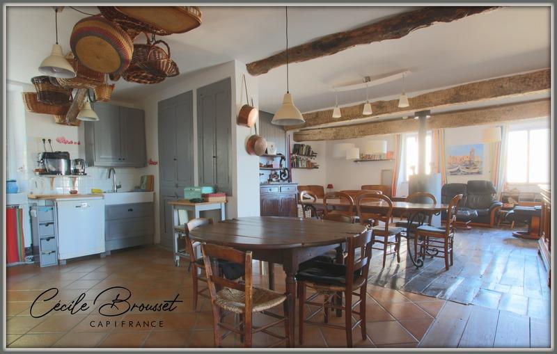 Propriété - 624 m² - 20 pièces