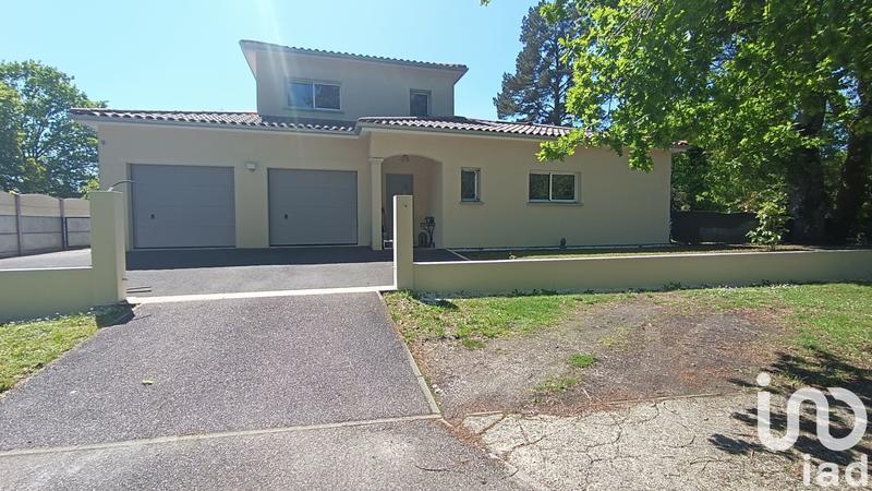 Maison - 176 m² - 7 pièces