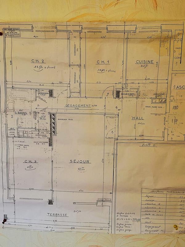 Appartement - 90 m² - 4 pièces