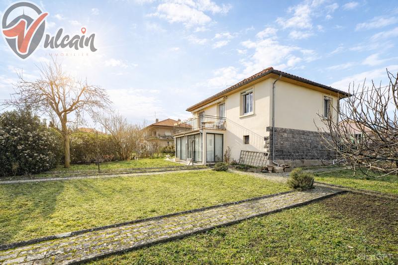 Maison - 82 m² - 5 pièces