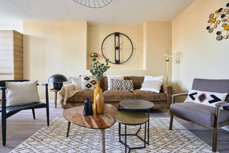 Appartement - 99 m² - 7 pièces