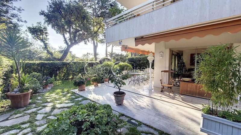 Appartement - 100 m² - 4 pièces