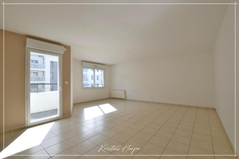 Appartement - 80 m² - 3 pièces