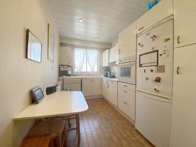 Appartement - 99 m² - 4 pièces