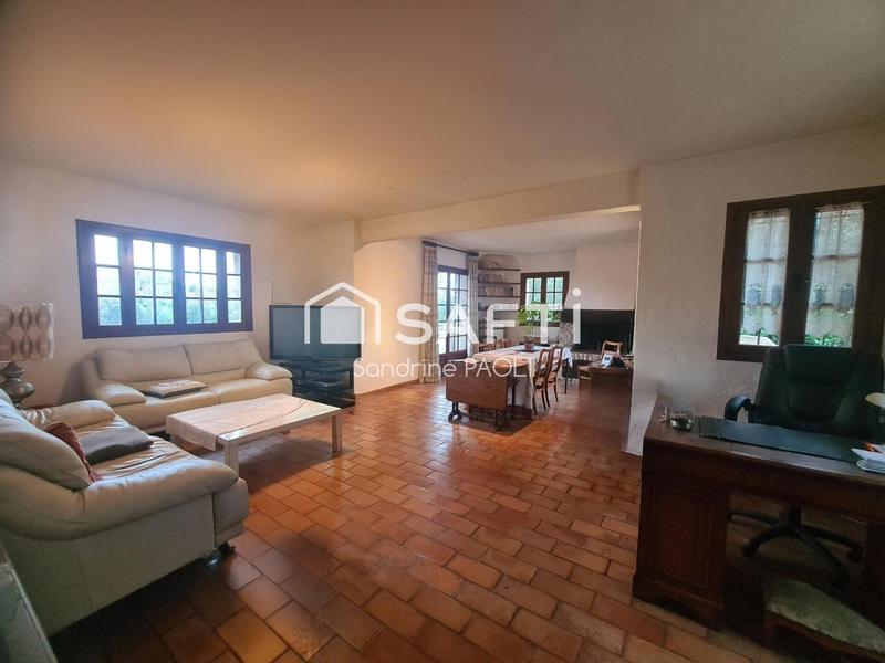 Maison - 142 m² - 5 pièces