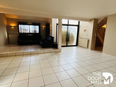 Maison - 135 m² - 6 pièces