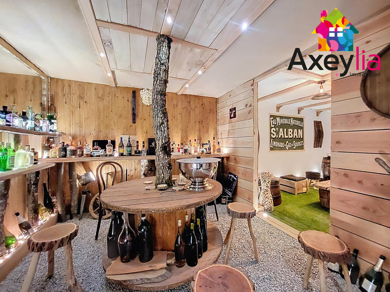 Maison - 149 m² - 7 pièces