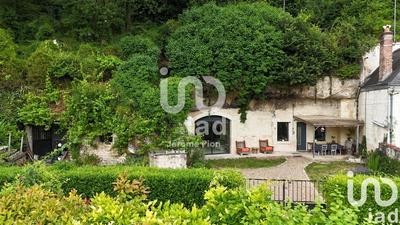 Maison - 250 m² - 6 pièces