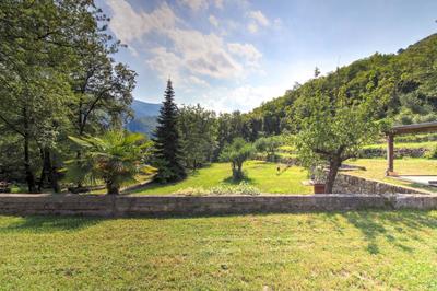 Maison - 270 m² - 8 pièces