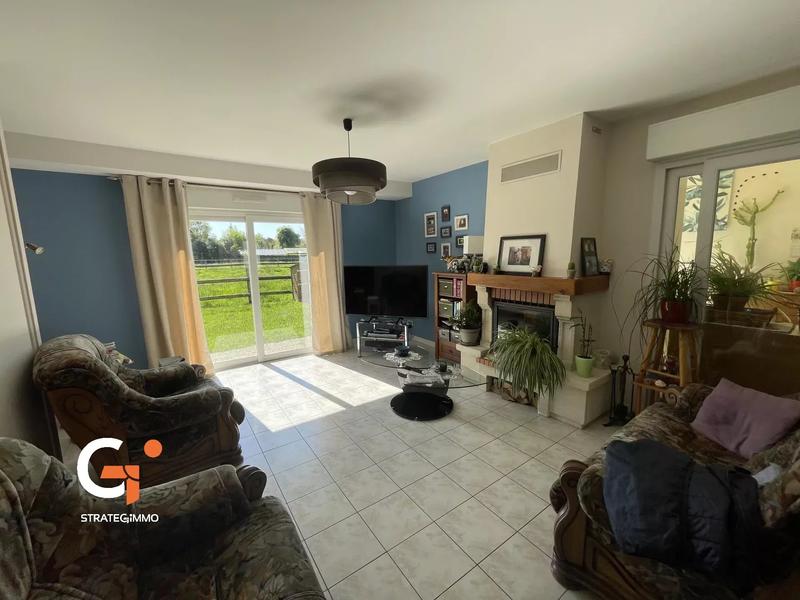 Maison - 220 m² - 8 pièces