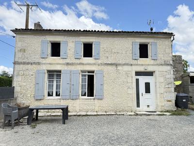Maison - 98 m² - 4 pièces