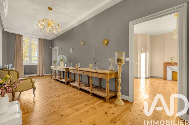 Maison - 510 m² - 15 pièces