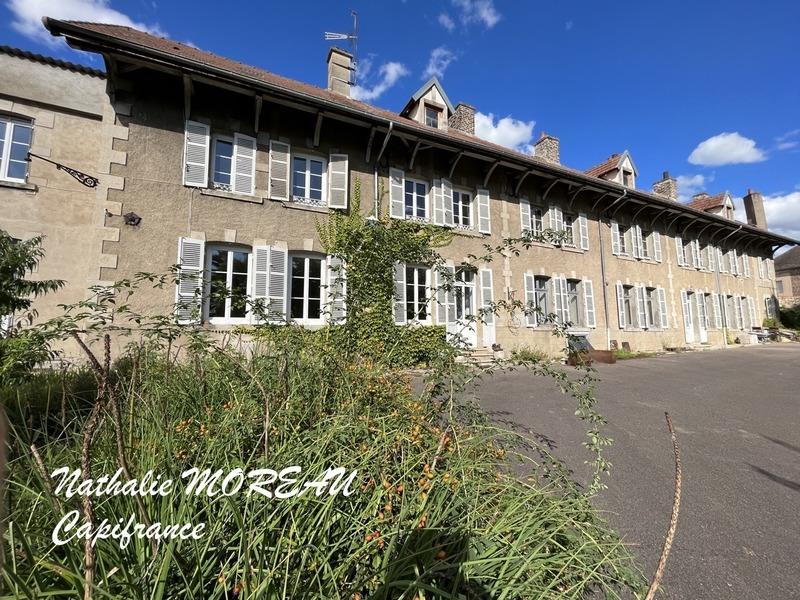 Maison de maîtres - 600 m² - 16 pièces