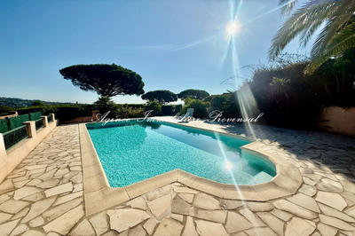 Maison - 90 m² - 3 pièces