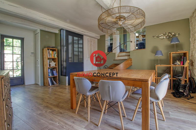 Maison ancienne - 205 m² - 9 pièces