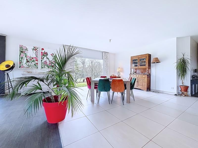 Maison - 228 m² - 6 pièces