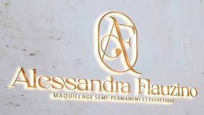 Alessandra Flauzino Institut de beauté Atelier des sourcils Puteaux la defense