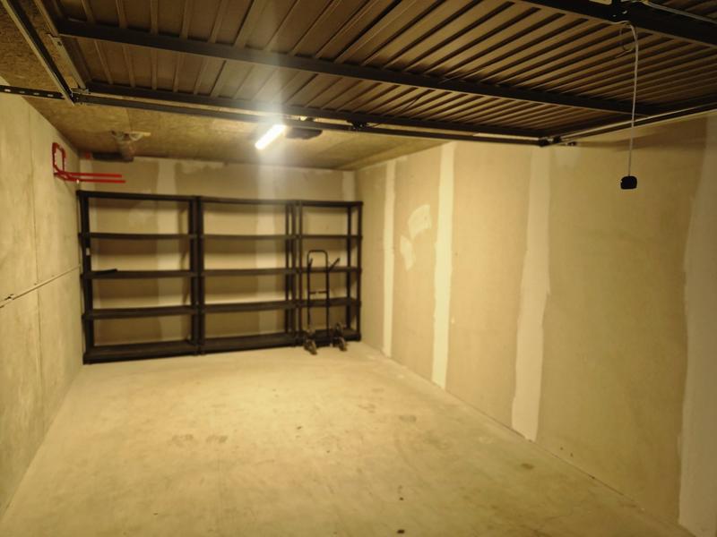 Parking / Garage - 20 m²